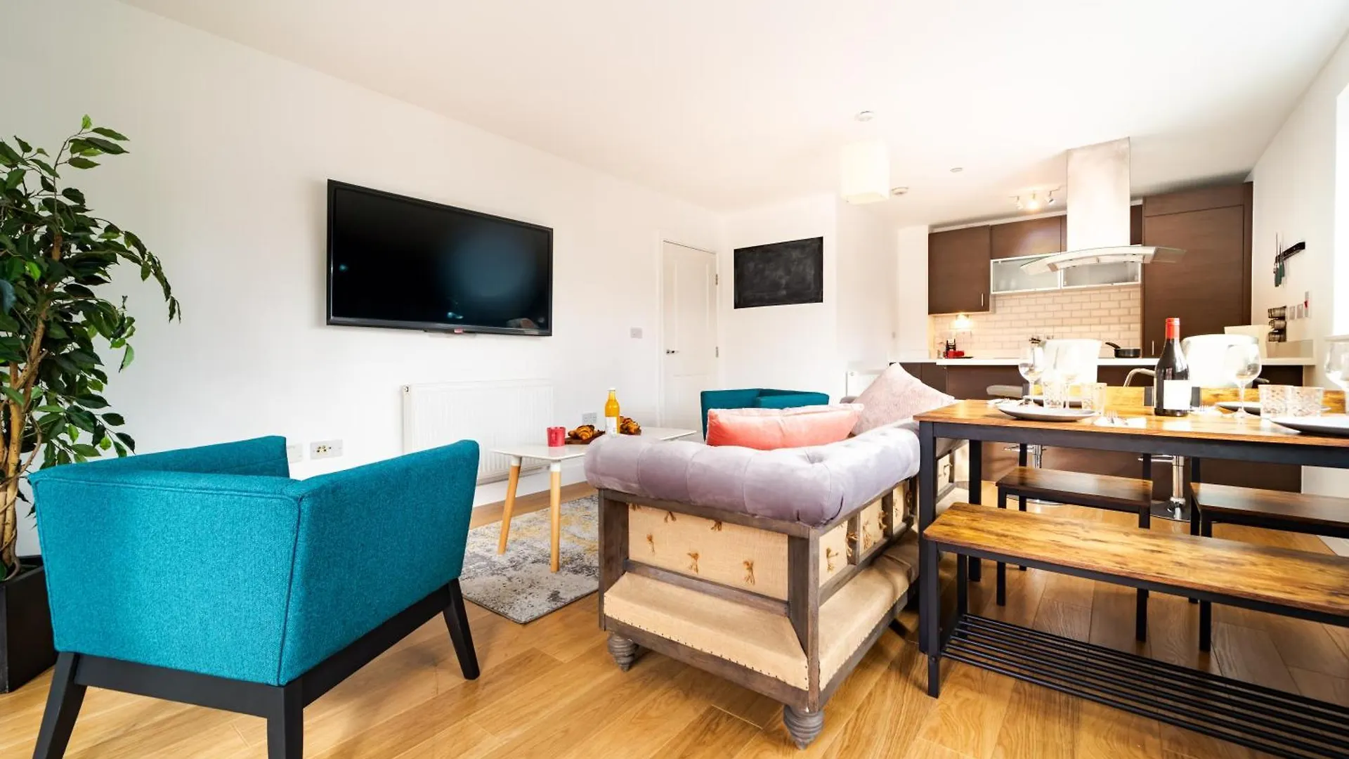 Apartment Chic Property Near Tower Hill With A Gym London