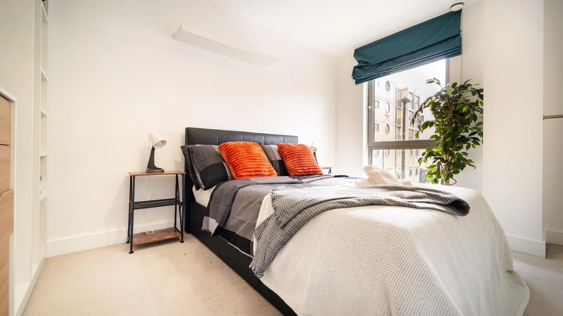 Apartment Chic Property Near Tower Hill With A Gym London