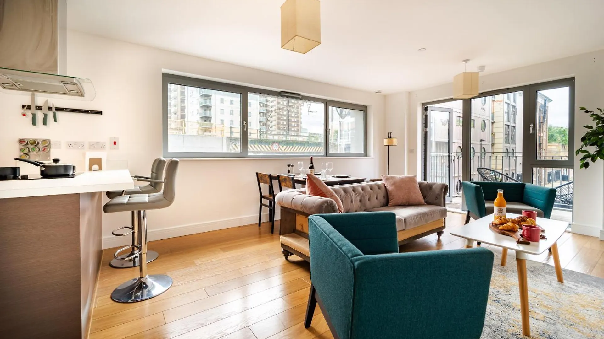 Chic Property Near Tower Hill With A Gym London